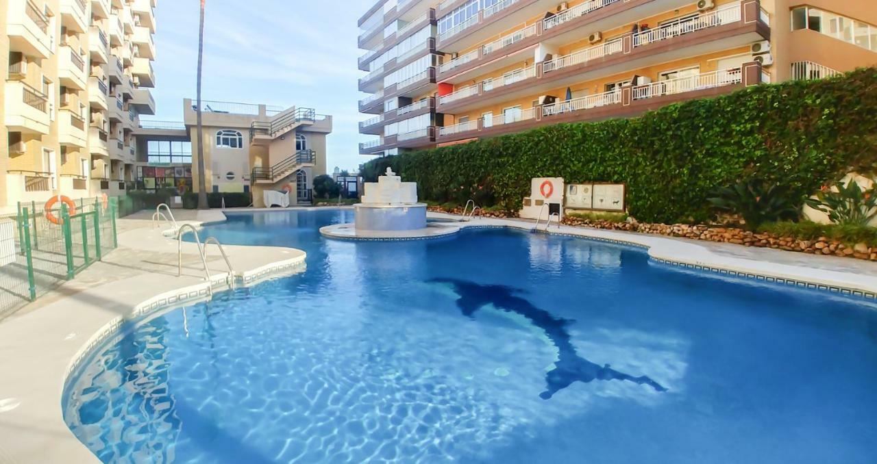 Beachfront Apartment In Fuengirola New Bagian luar foto