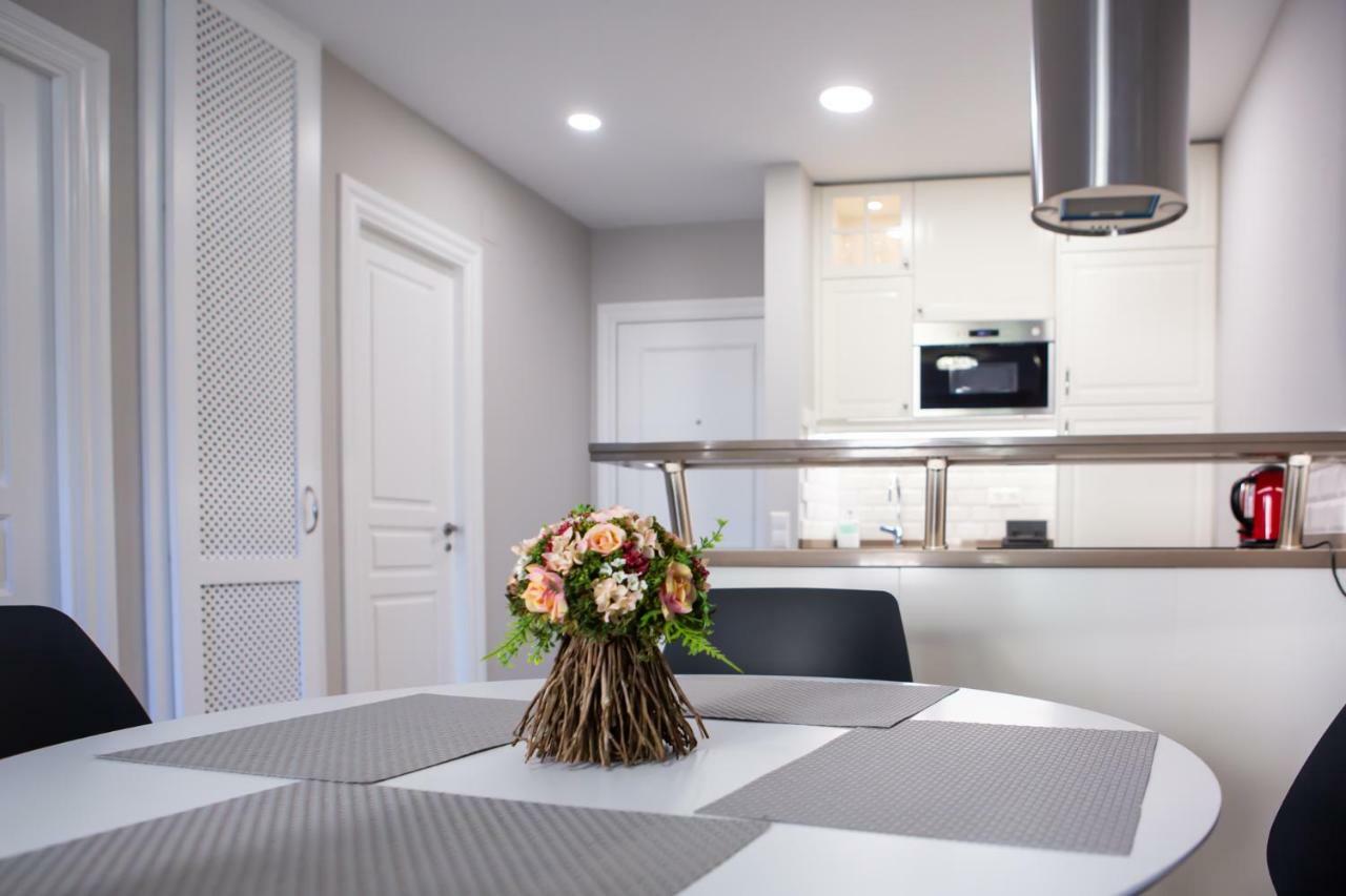 Beachfront Apartment In Fuengirola New Bagian luar foto