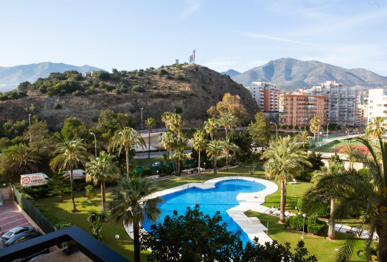 Beachfront Apartment In Fuengirola New Bagian luar foto