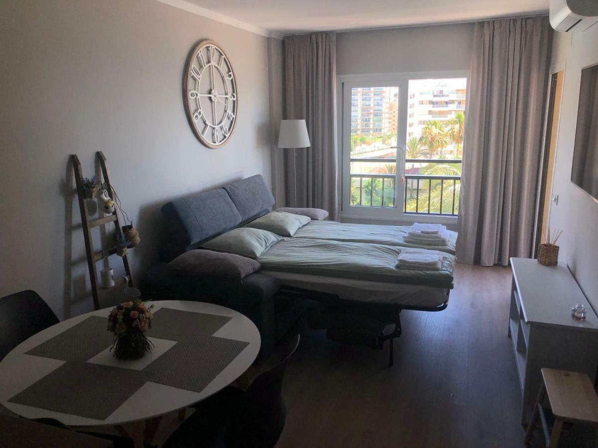 Beachfront Apartment In Fuengirola New Bagian luar foto